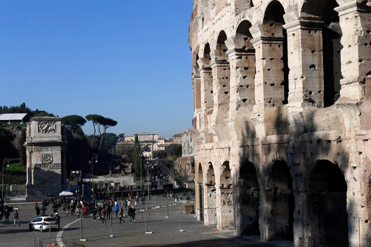 Colosseo Apt Laterano 85 - Home And More Rome Exterior photo